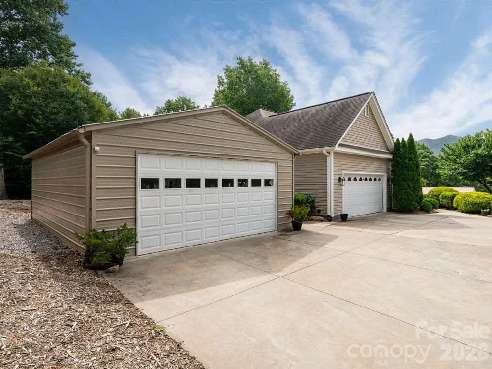 125 Craggy Street Black Mountain, NC 28711