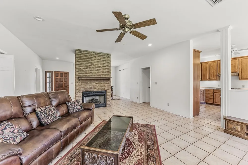 996 Cr 1835 Crockett, TX 75835