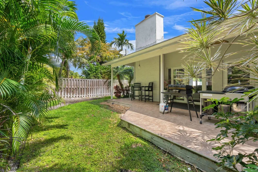 2956 FLORIDA BOULEVARD Delray Beach, FL 33483