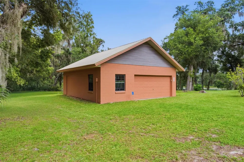38700 LAKEVIEW DRIVE Lady Lake, FL 32159