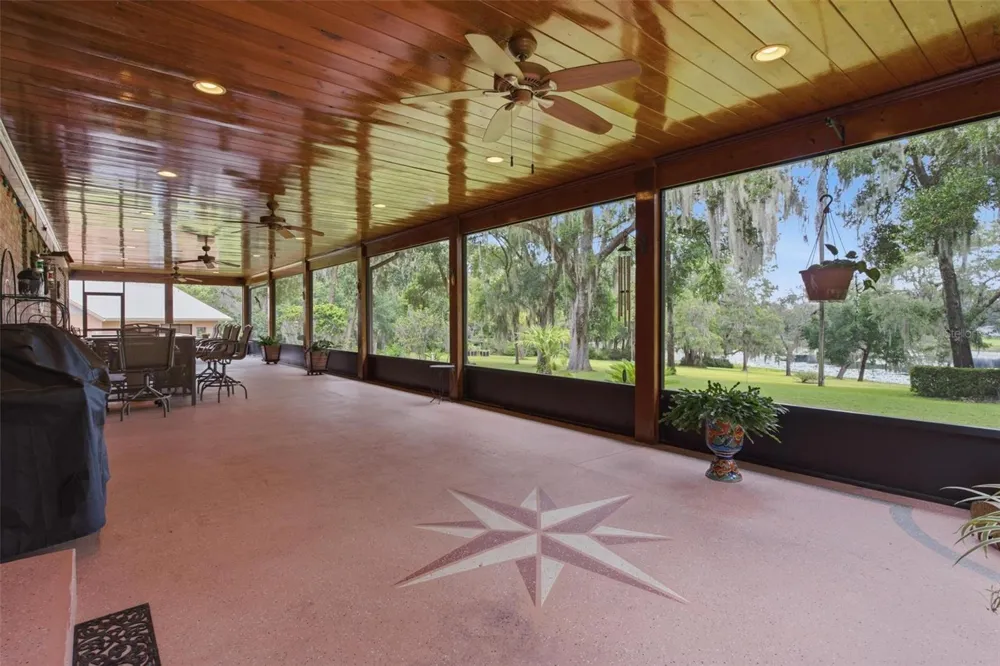 38700 LAKEVIEW DRIVE Lady Lake, FL 32159