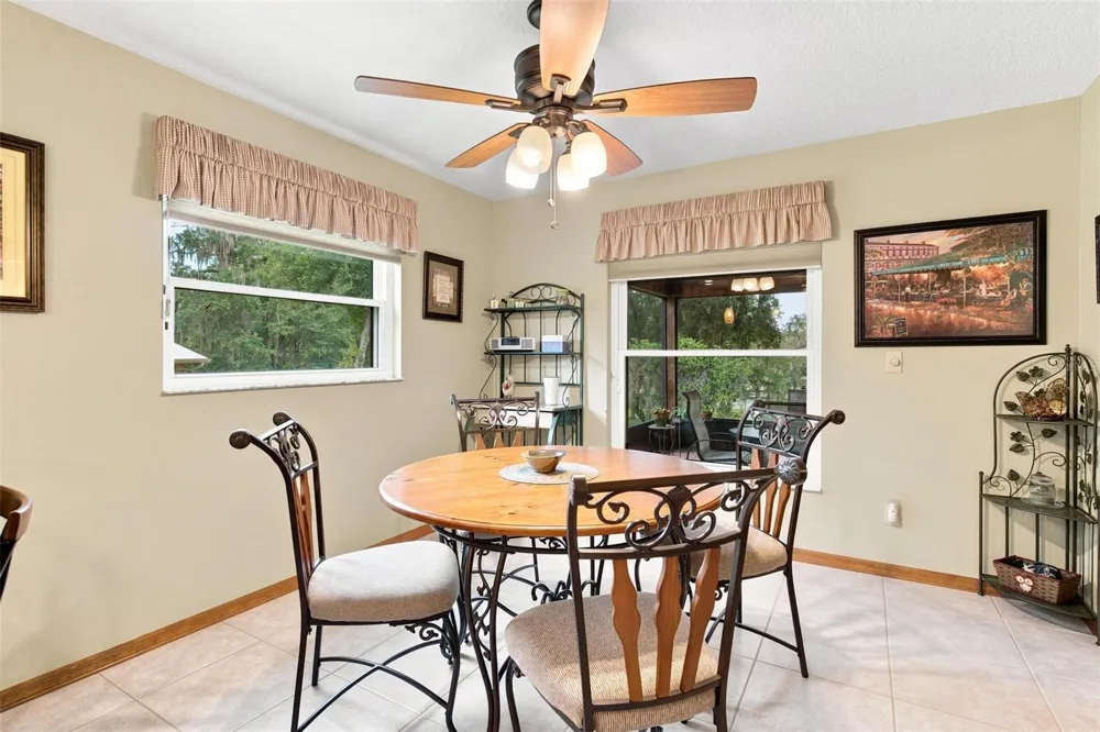 38700 LAKEVIEW DRIVE Lady Lake, FL 32159