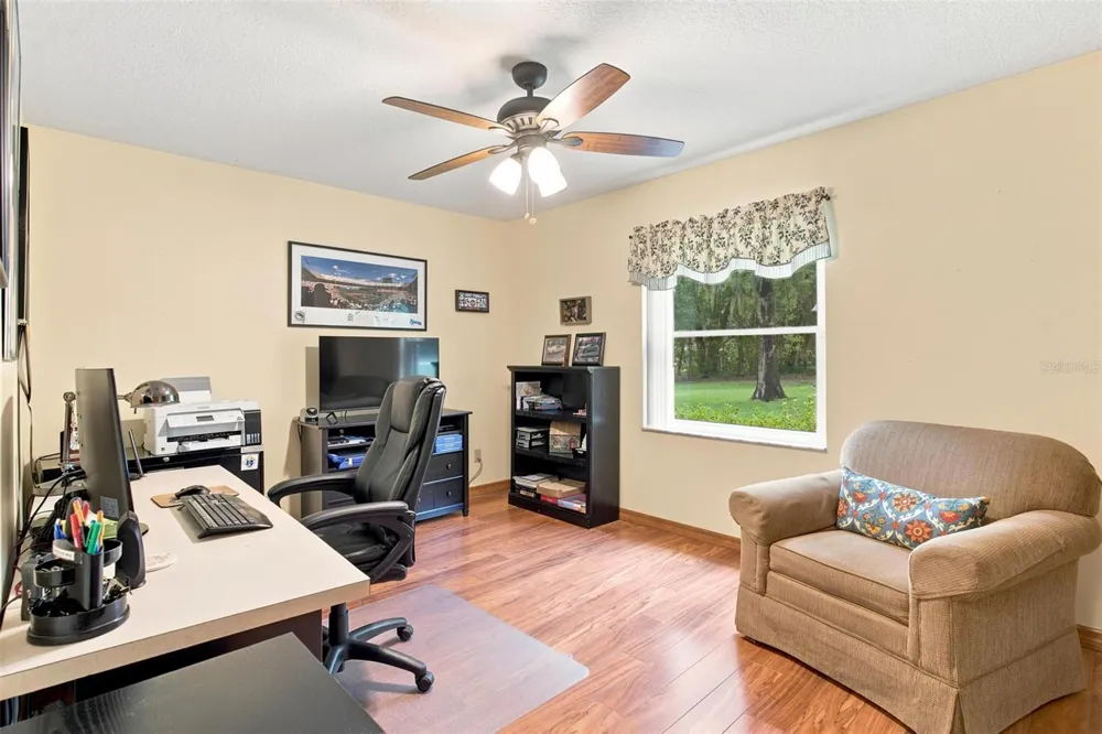 38700 LAKEVIEW DRIVE Lady Lake, FL 32159