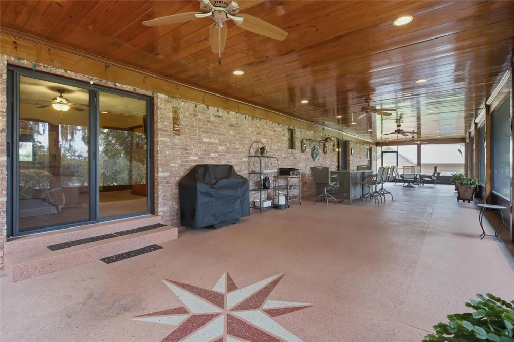38700 LAKEVIEW DRIVE Lady Lake, FL 32159