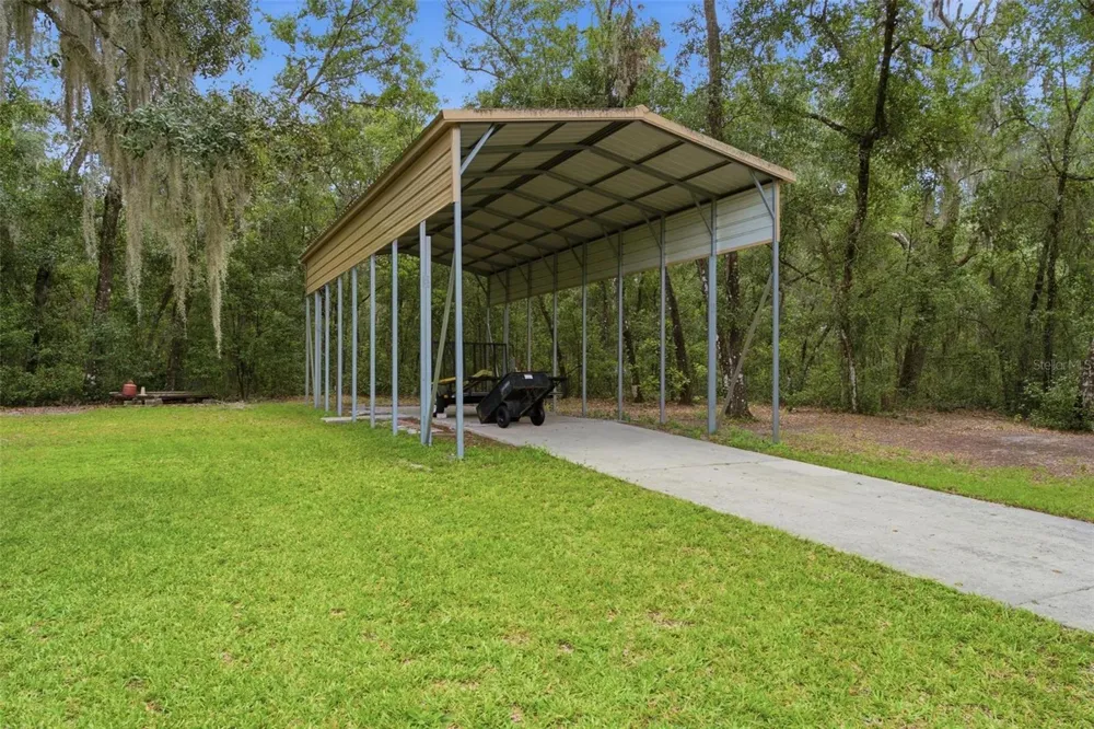 38700 LAKEVIEW DRIVE Lady Lake, FL 32159