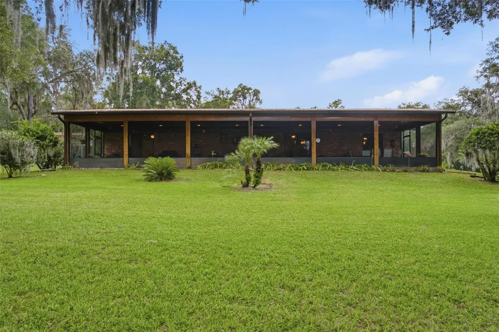 38700 LAKEVIEW DRIVE Lady Lake, FL 32159