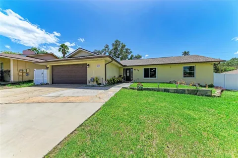 1520 SUNNYHILLS DRIVE