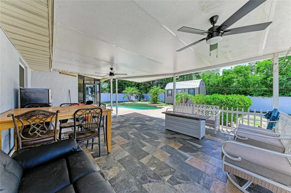 1520 SUNNYHILLS DRIVE Brandon, FL 33510