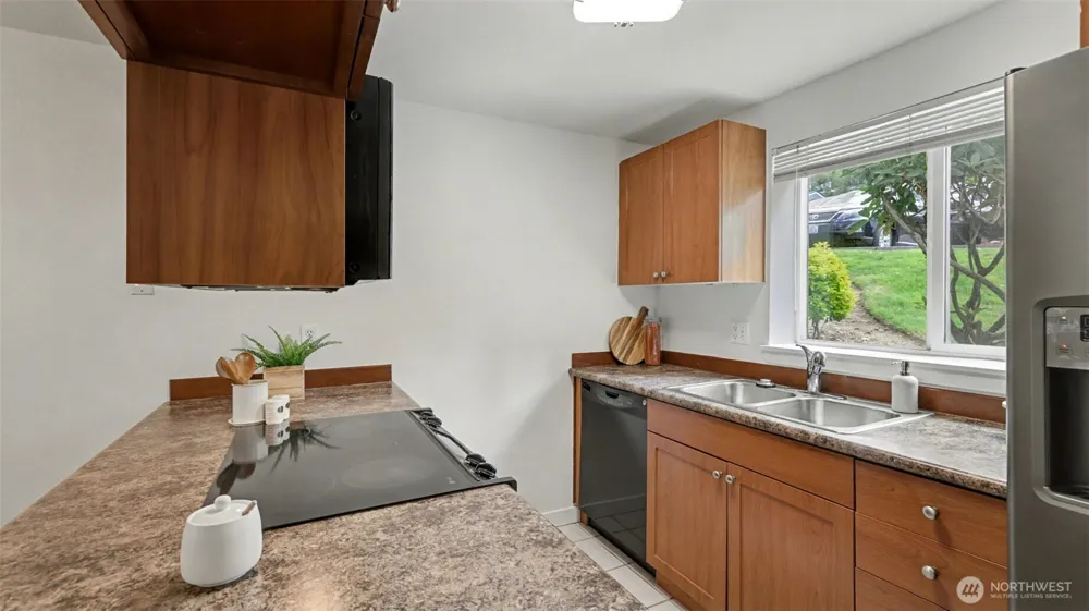 14210 NE 181st Place #M102 Woodinville, WA 98072
