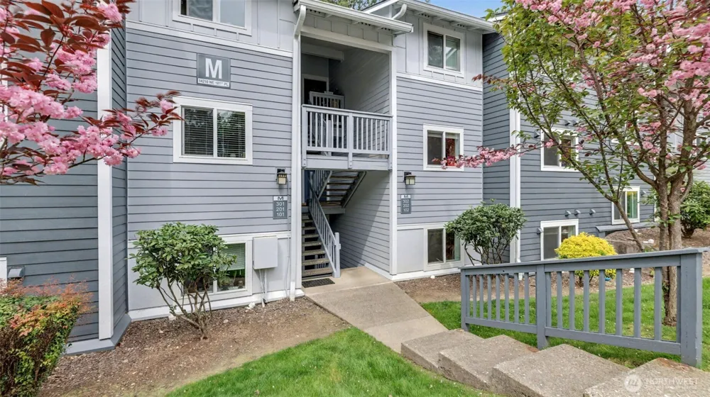 14210 NE 181st Place #M102 Woodinville, WA 98072