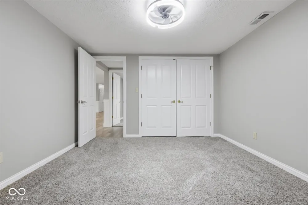 3878 E State Road 44 Shelbyville, IN 46176
