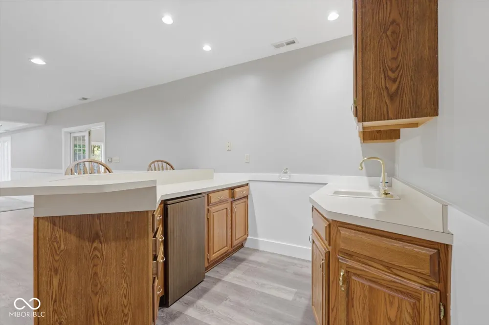 3878 E State Road 44 Shelbyville, IN 46176