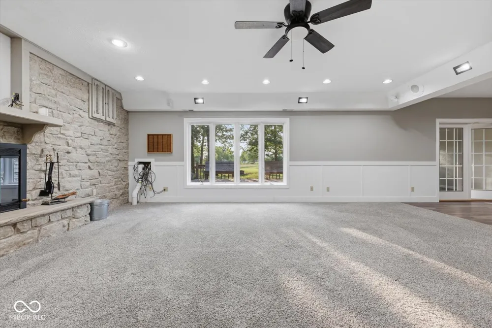3878 E State Road 44 Shelbyville, IN 46176