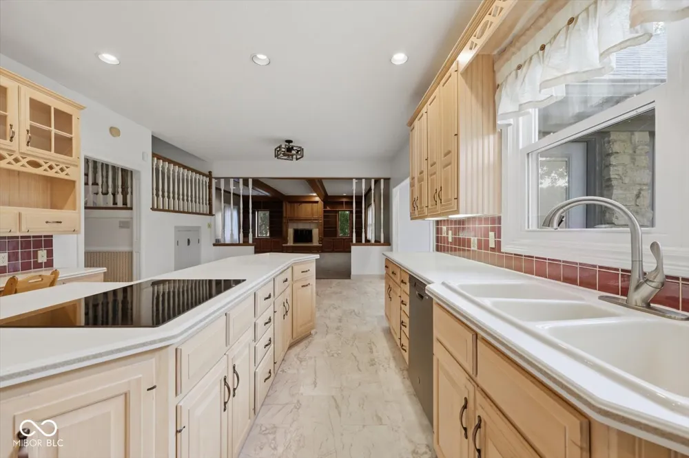 3878 E State Road 44 Shelbyville, IN 46176
