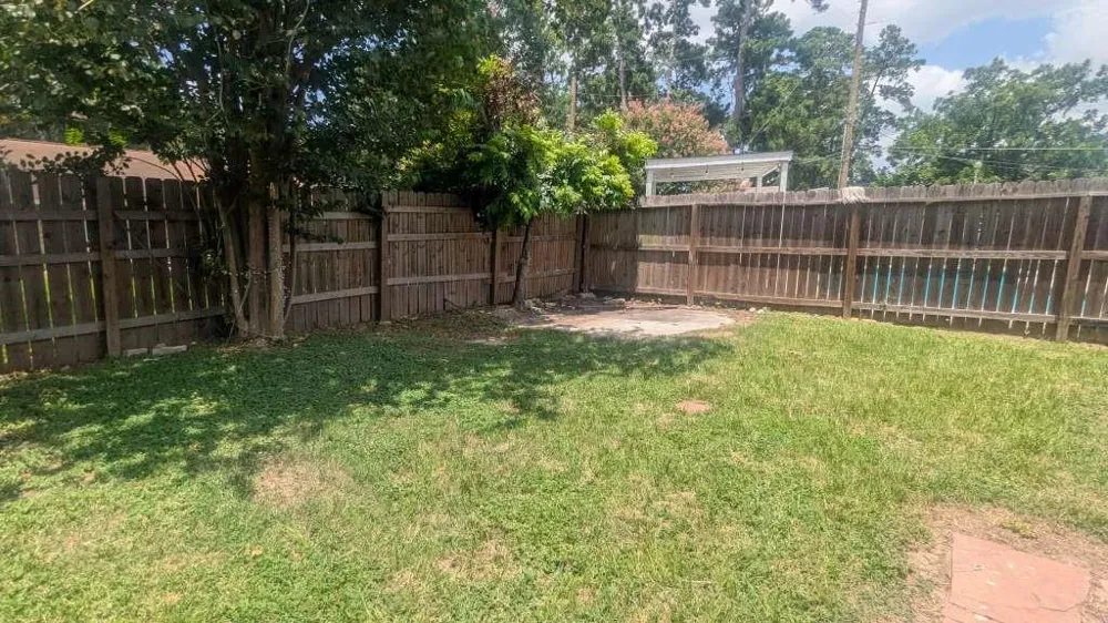 6815 Moss Oaks Drive Houston, TX 77050