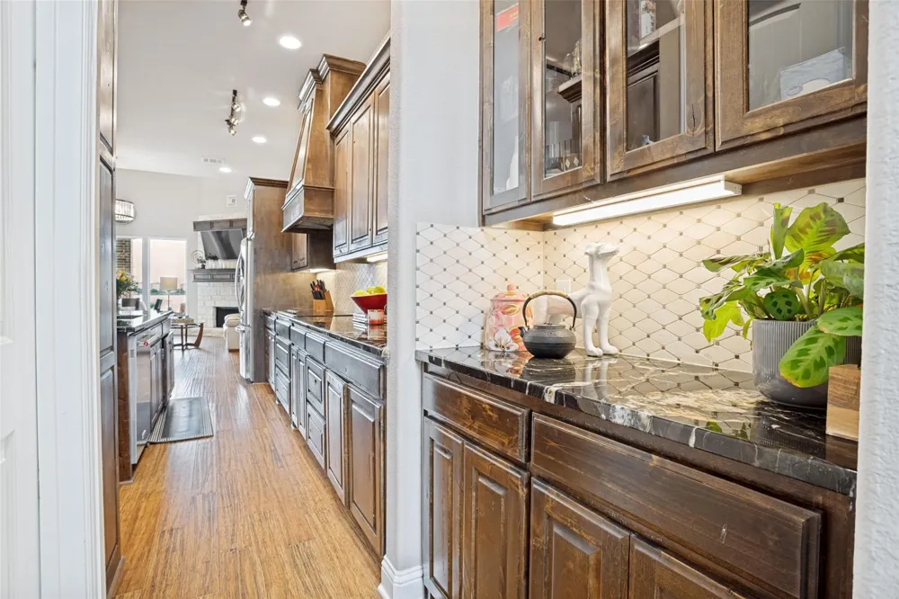 2213 Windjammer Way Rowlett, TX 75088