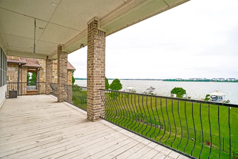 2213 Windjammer Way Rowlett, TX 75088