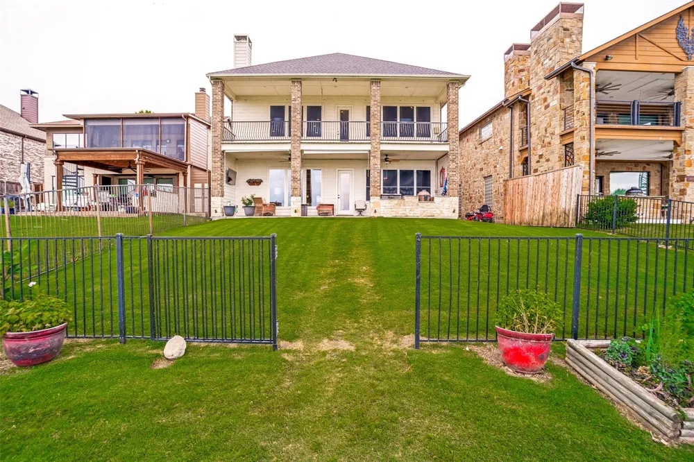 2213 Windjammer Way Rowlett, TX 75088