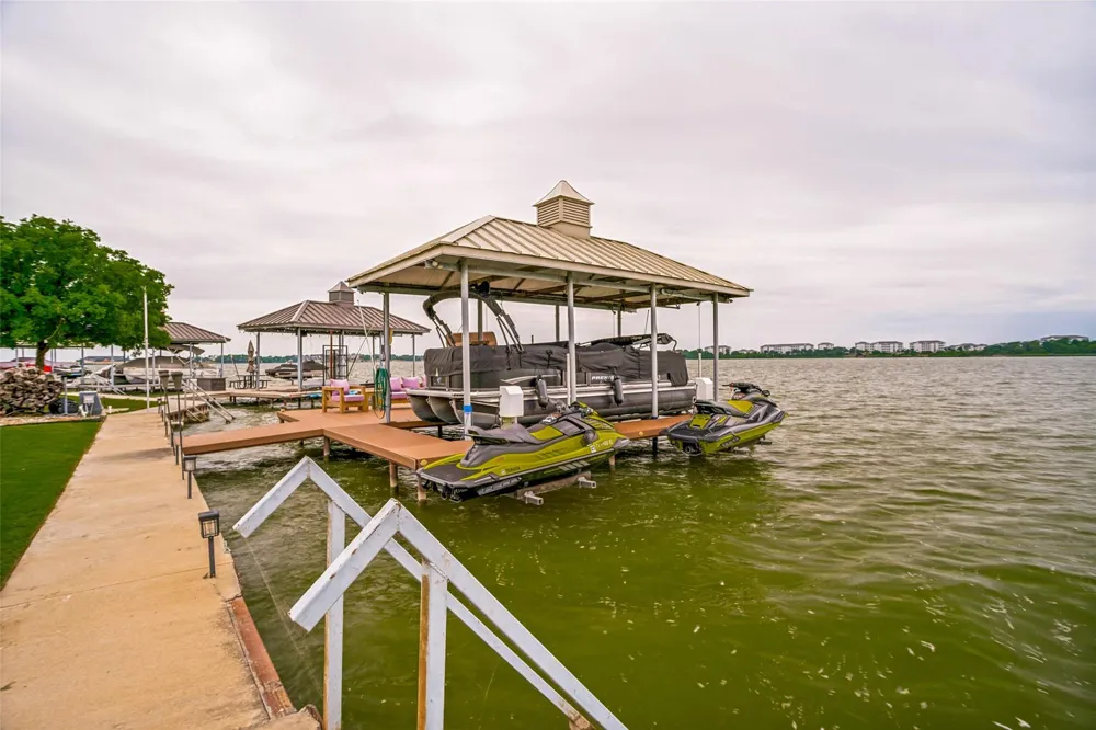 2213 Windjammer Way Rowlett, TX 75088