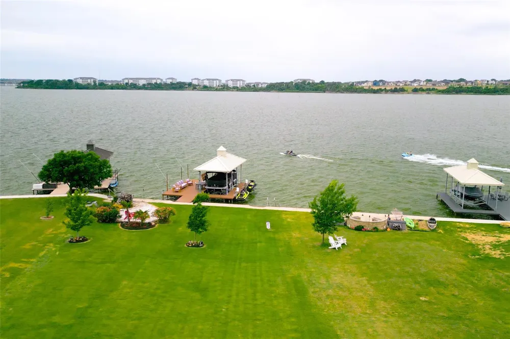 2213 Windjammer Way Rowlett, TX 75088