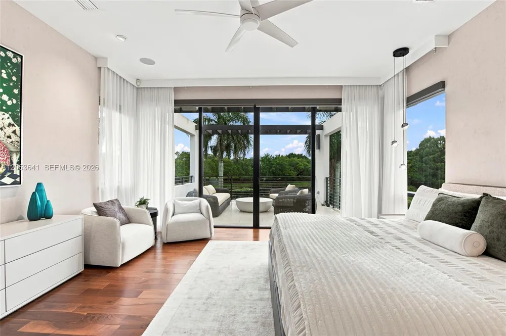 3714 Pine Lake Dr Weston, FL 33332
