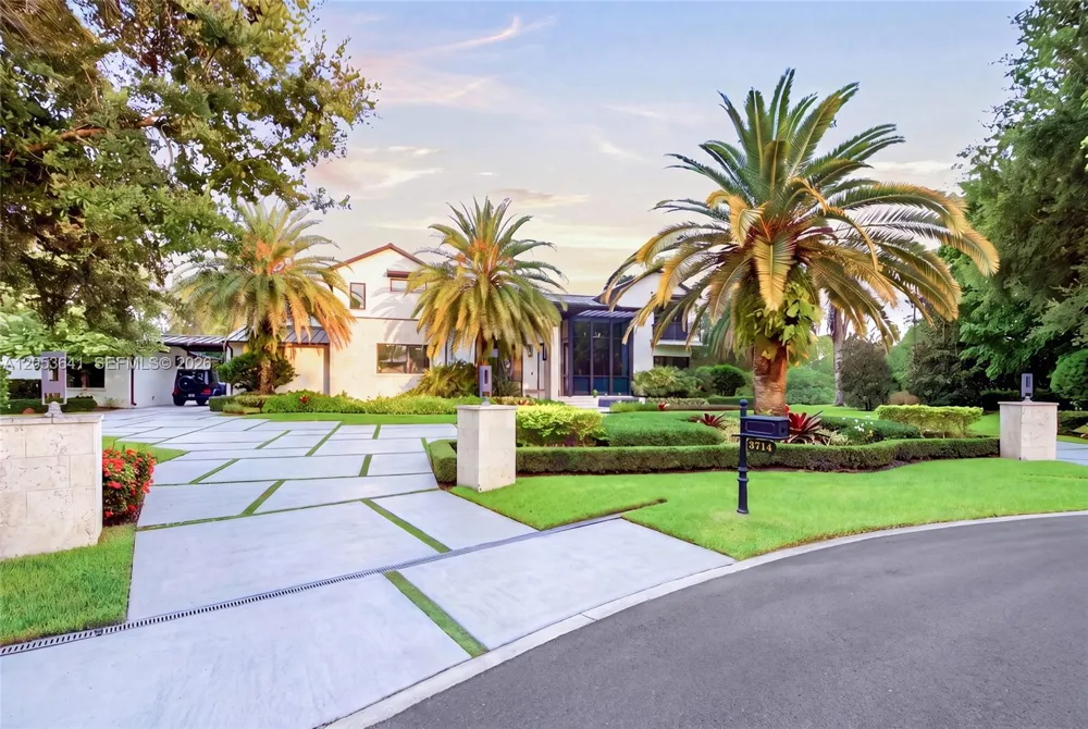 3714 Pine Lake Dr Weston, FL 33332