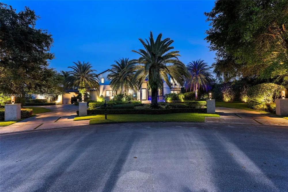 3714 Pine Lake Dr Weston, FL 33332