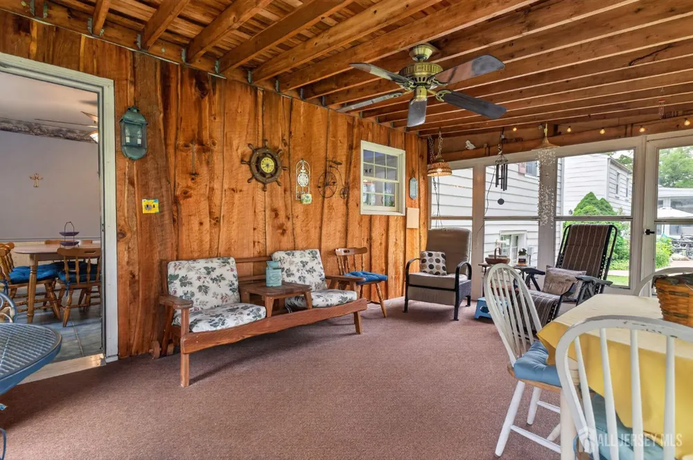 287 Crestwood Drive Milltown, NJ 08850