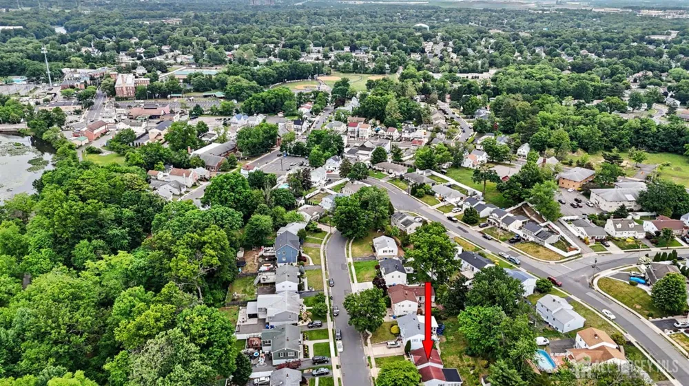 287 Crestwood Drive Milltown, NJ 08850
