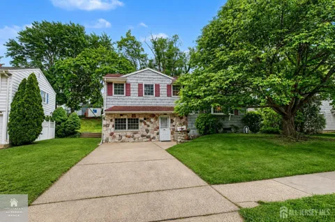 287 Crestwood Drive