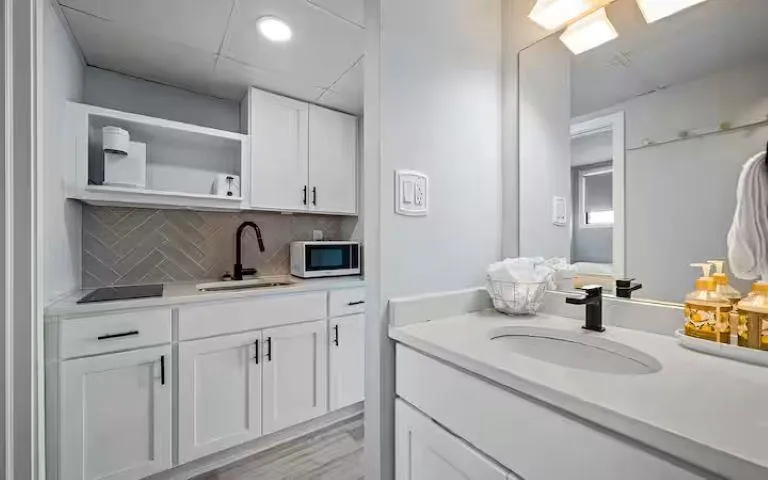 2200 Atlantic Avenue North Wildwood, NJ 08260