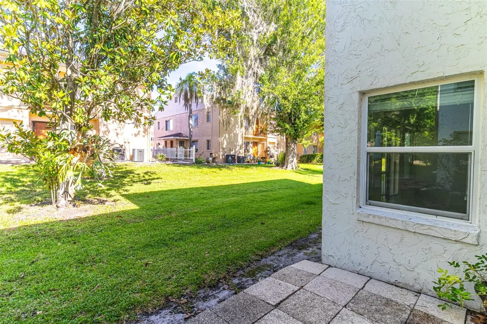 1100 MARTINIQUE DRIVE #106 Winter Haven, FL 33884