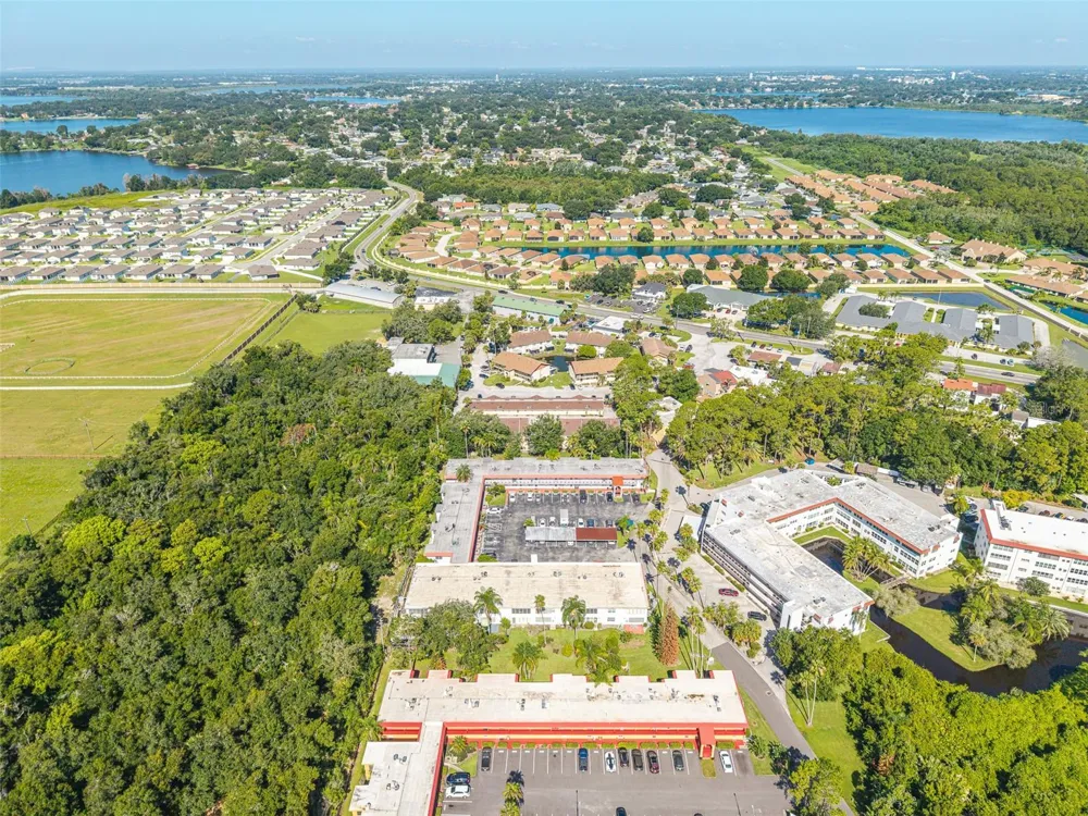 1100 MARTINIQUE DRIVE #106 Winter Haven, FL 33884