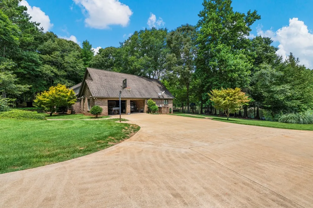 877 Mckee Road Waverly Hall, GA 31831