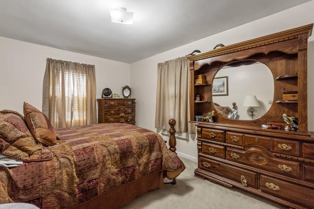 7055 Mooneyham Lonewood Road Spencer, TN 38585