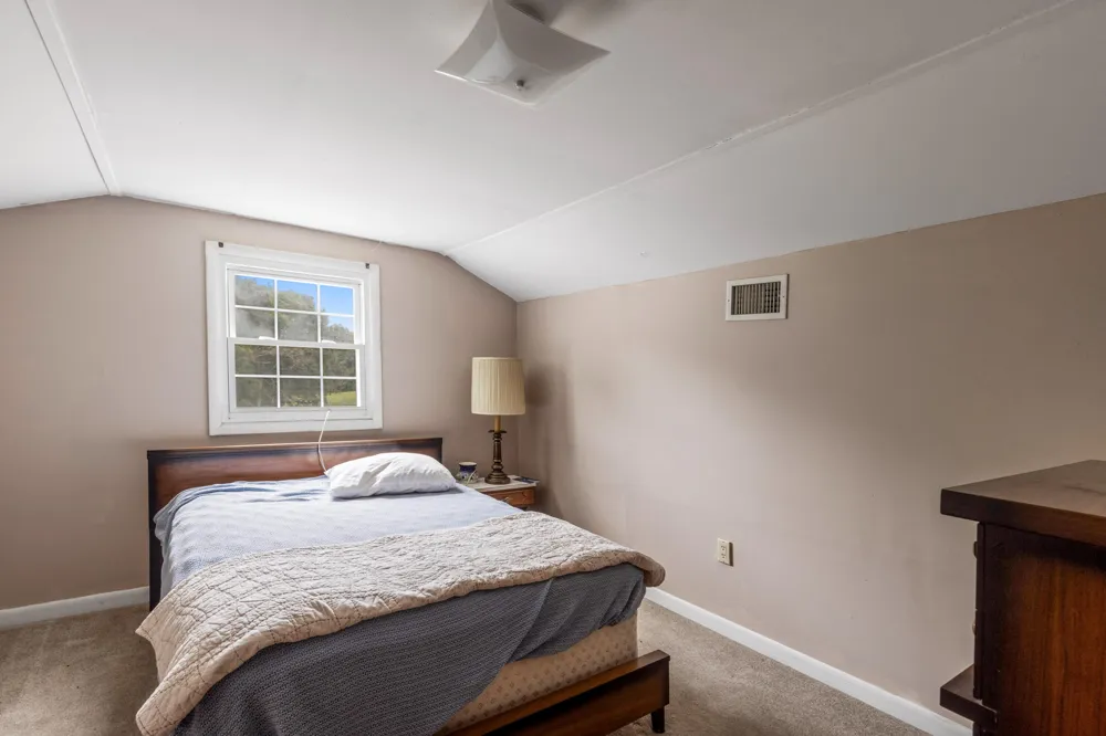 7055 Mooneyham Lonewood Road Spencer, TN 38585