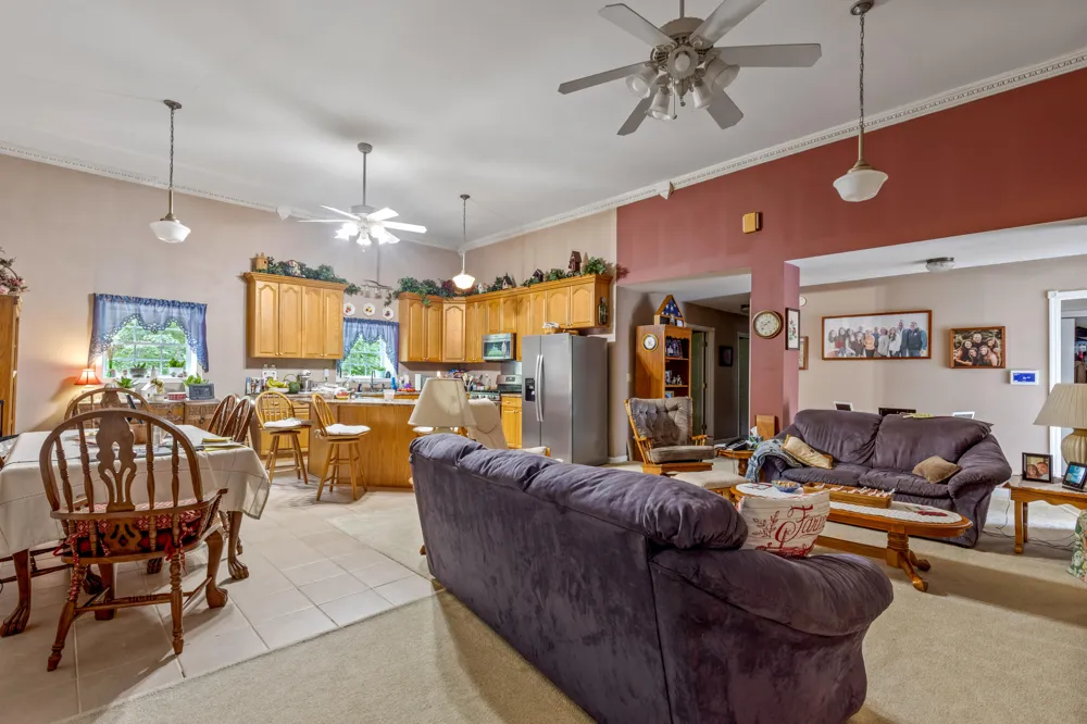 7055 Mooneyham Lonewood Road Spencer, TN 38585