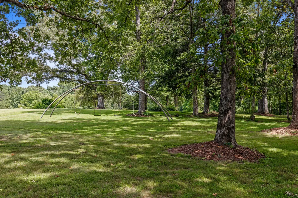 7055 Mooneyham Lonewood Road Spencer, TN 38585