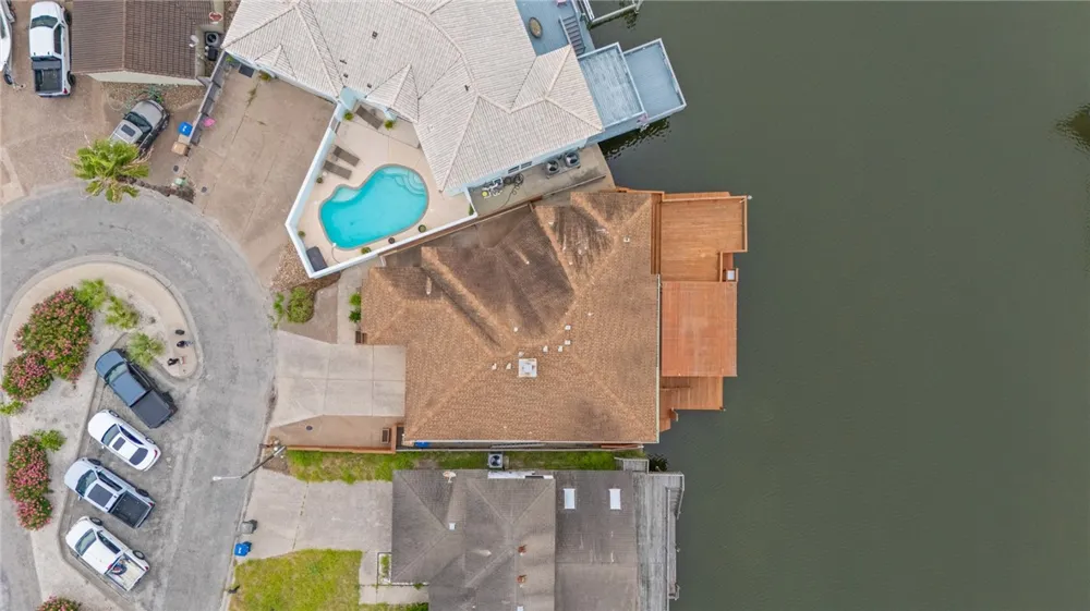 15210 Isla Pinta Court Corpus Christi, TX 78418