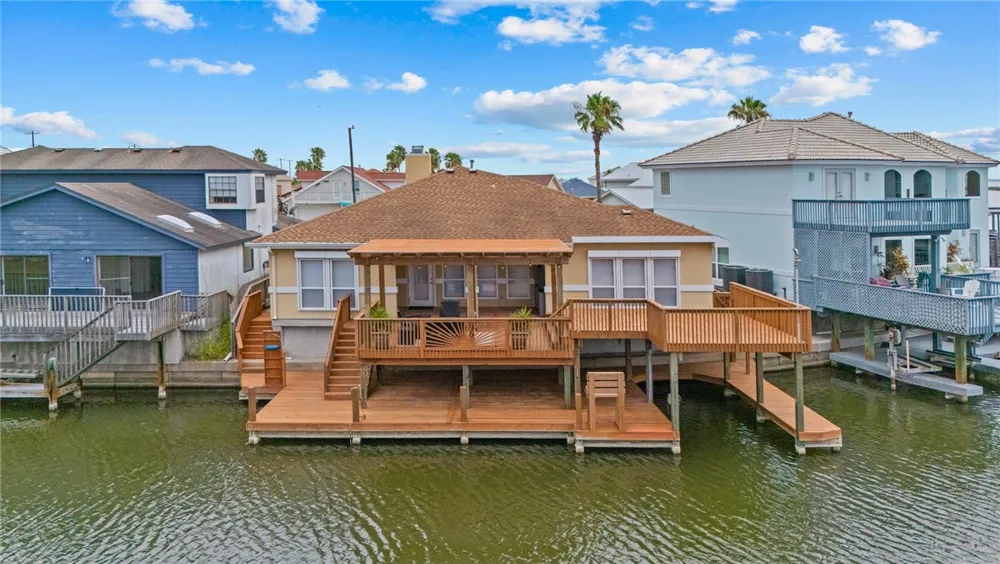 15210 Isla Pinta Court Corpus Christi, TX 78418