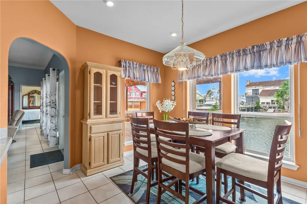 15210 Isla Pinta Court Corpus Christi, TX 78418