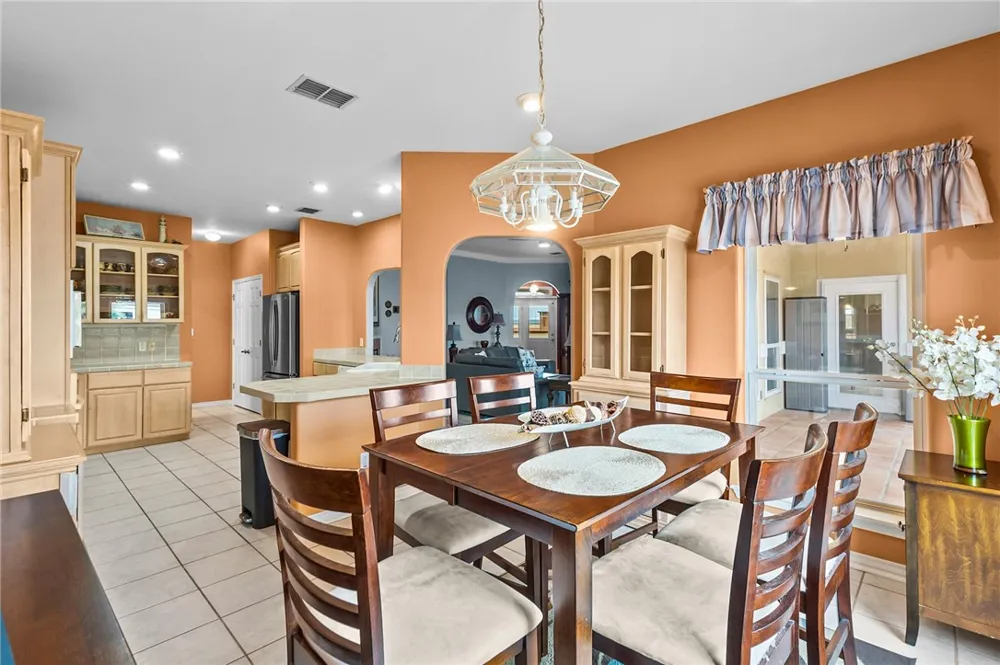 15210 Isla Pinta Court Corpus Christi, TX 78418