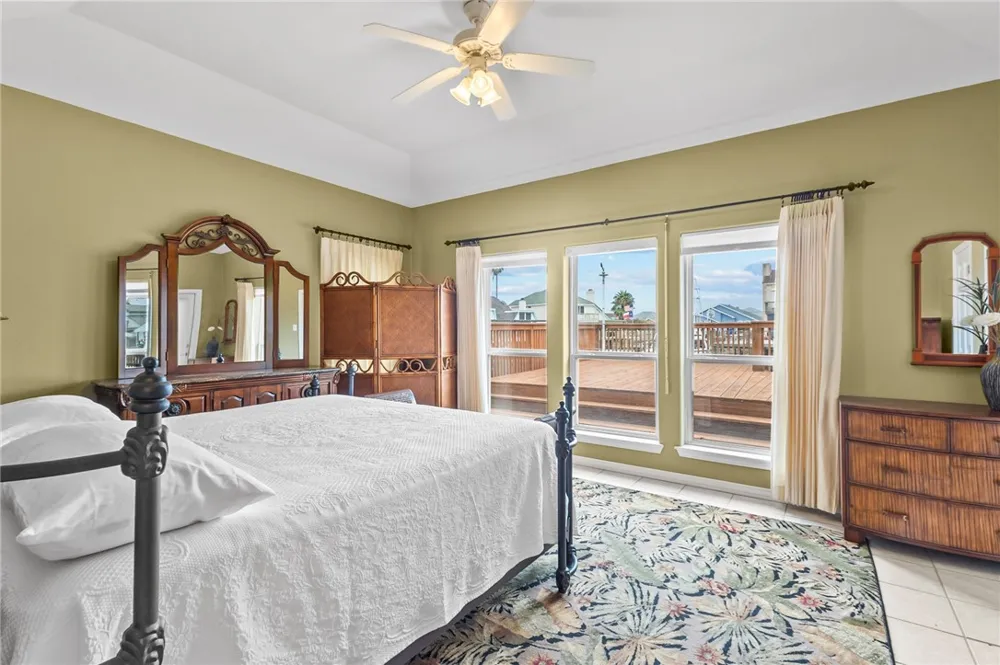 15210 Isla Pinta Court Corpus Christi, TX 78418