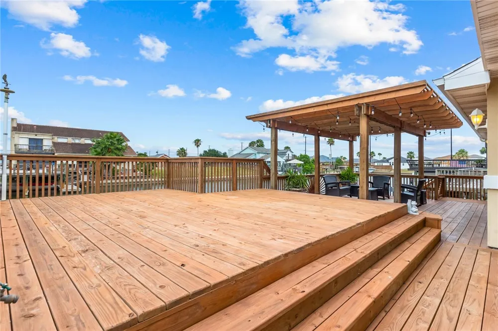 15210 Isla Pinta Court Corpus Christi, TX 78418