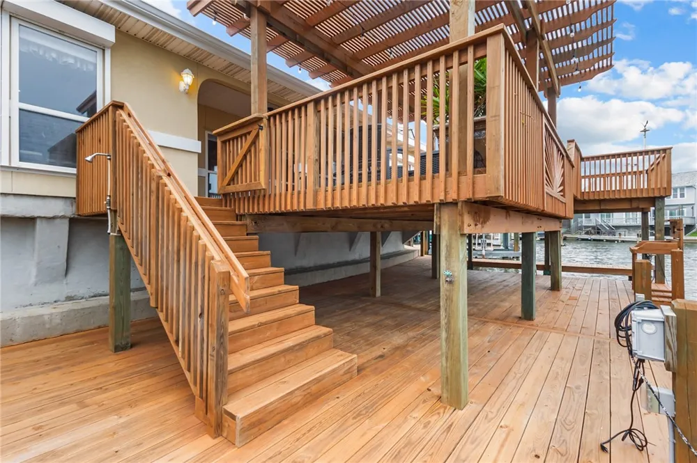 15210 Isla Pinta Court Corpus Christi, TX 78418