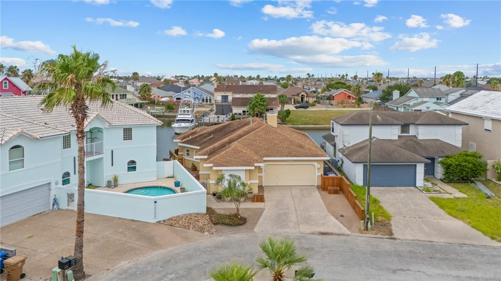 15210 Isla Pinta Court Corpus Christi, TX 78418