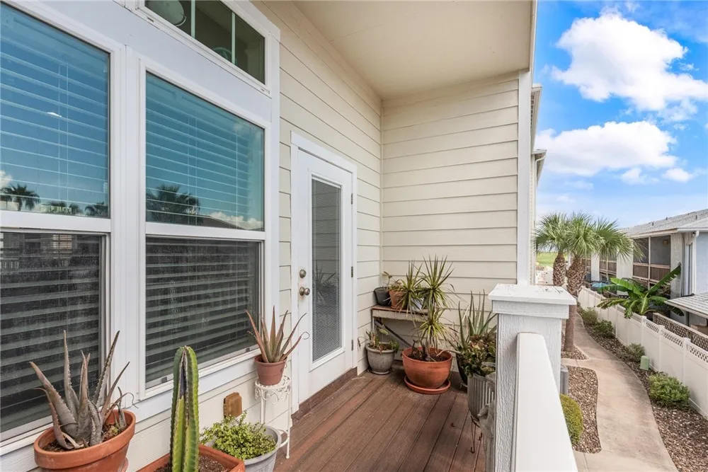 14890 Granada Drive #303 Corpus Christi, TX 78418