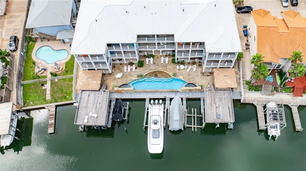 14890 Granada Drive #303 Corpus Christi, TX 78418