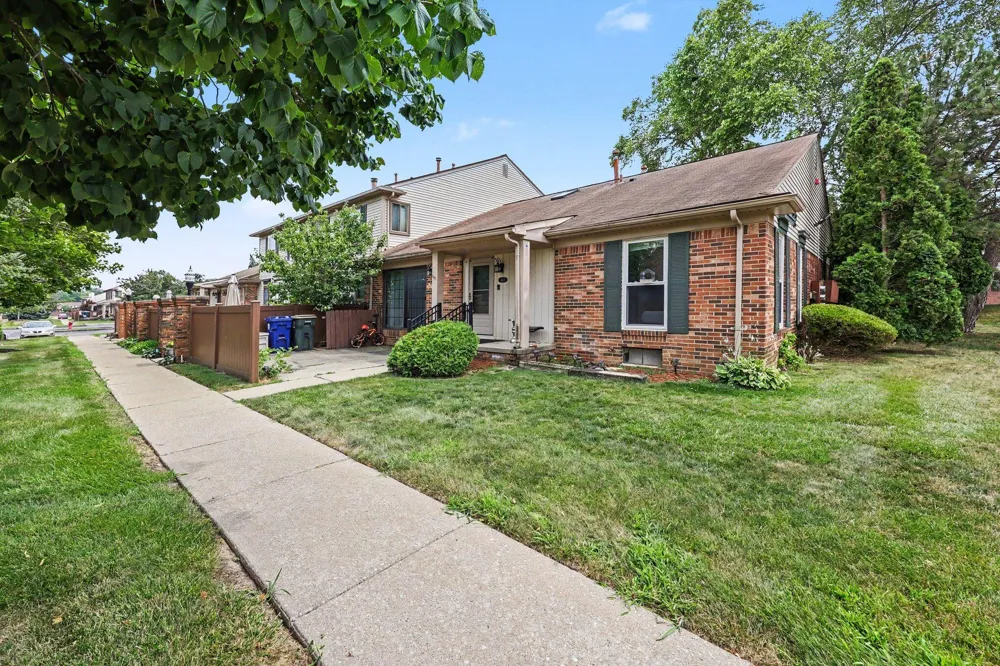 41325 Southwind Drive Canton, MI 48188