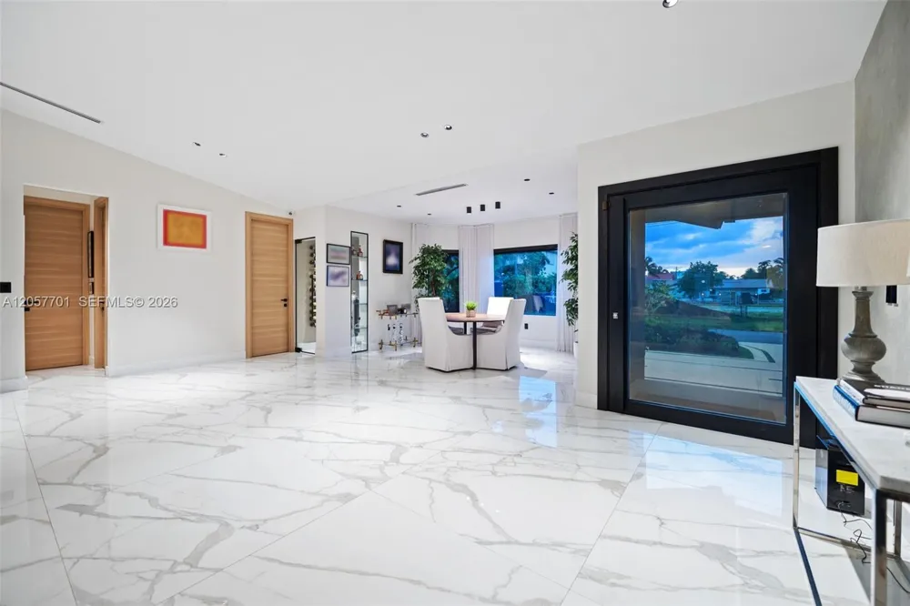 16431 NE 34th Ave North Miami Beach, FL 33160